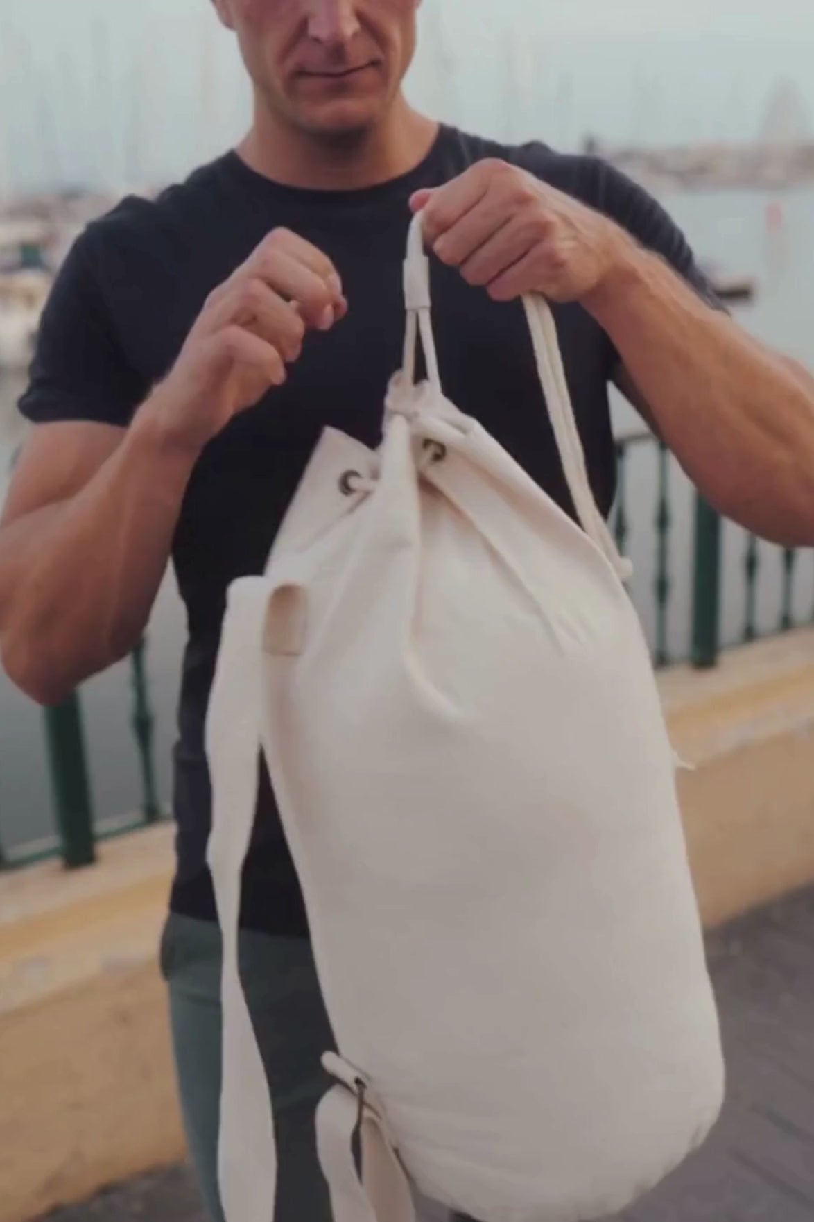 Marine plátěná taška z biobavlny přírodní nebarvená utáhnutí šňůrek na tašce