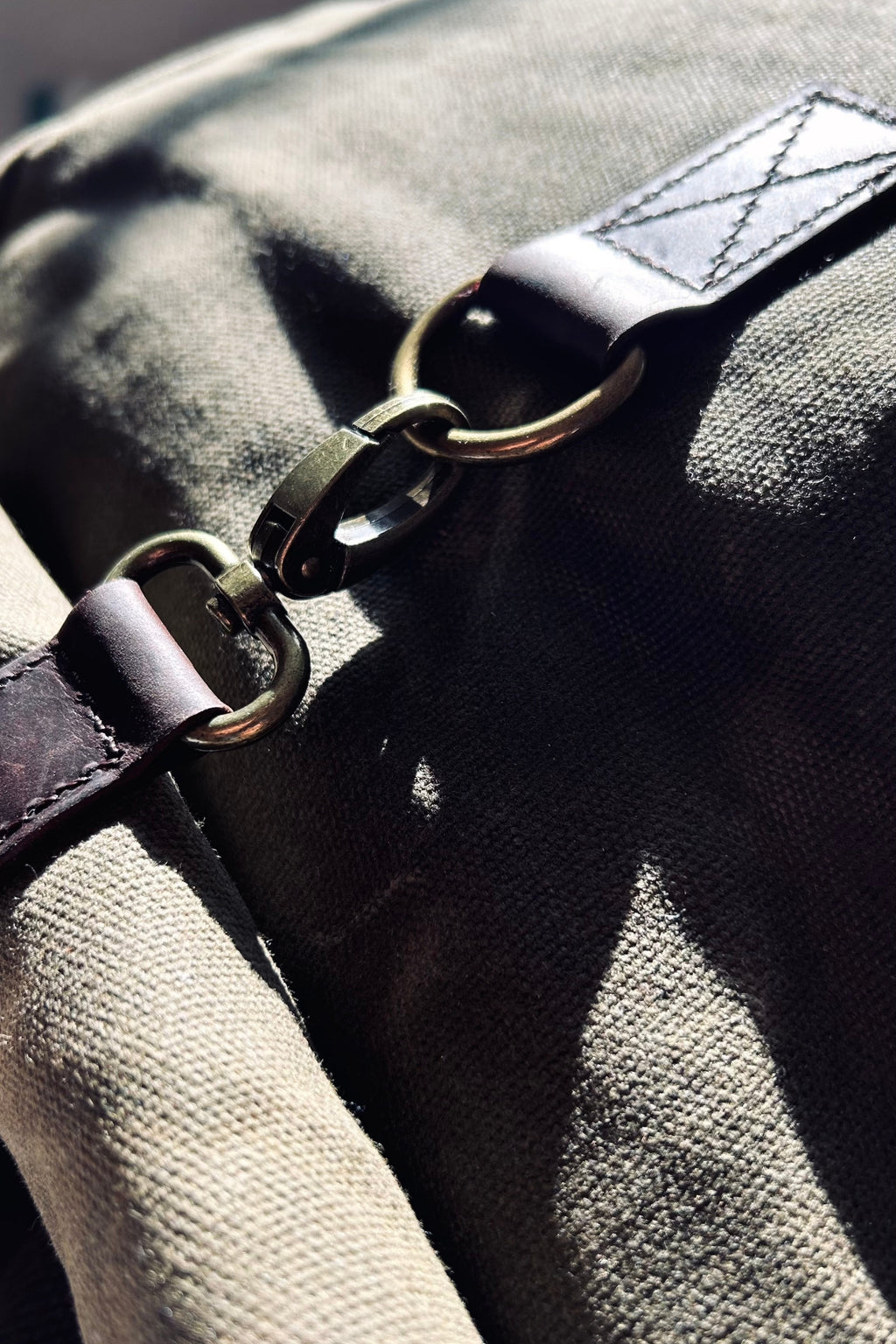 Elegantní rolovací batoh | Quadra - Premium Basics