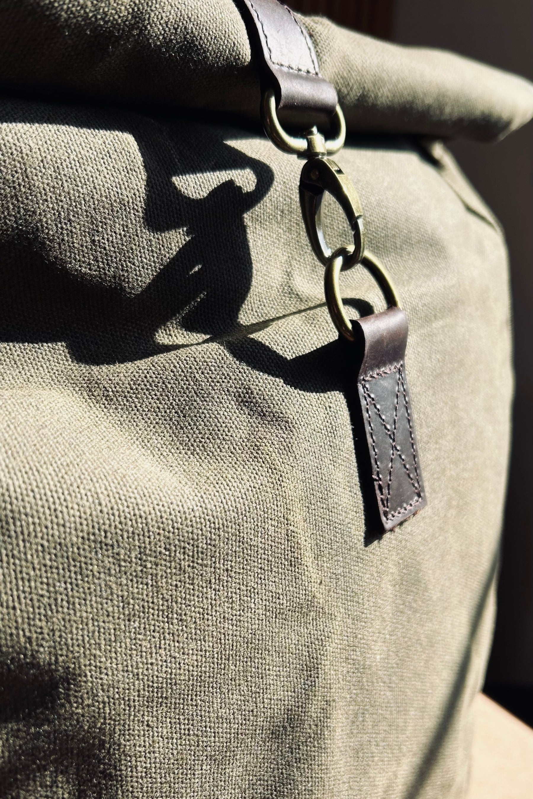 Elegantní rolovací batoh | Quadra - Premium Basics